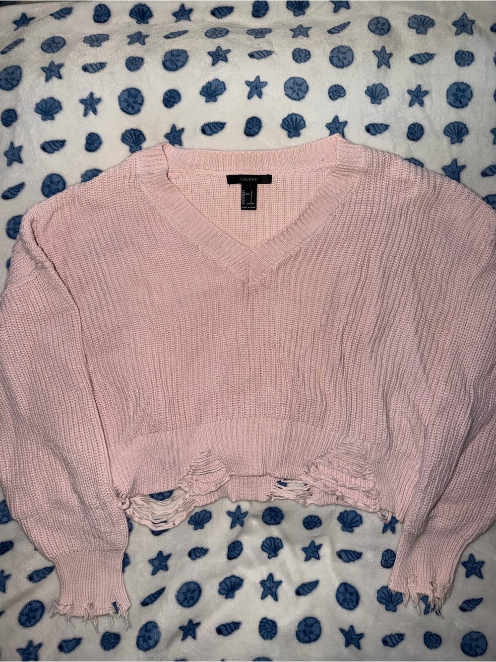 Forever 21 Light Pink Distressed V-Neck Crop Sweater